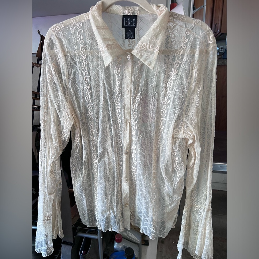 Vintage Style Sheer Bell Sleeve Collared Button Up Blouse